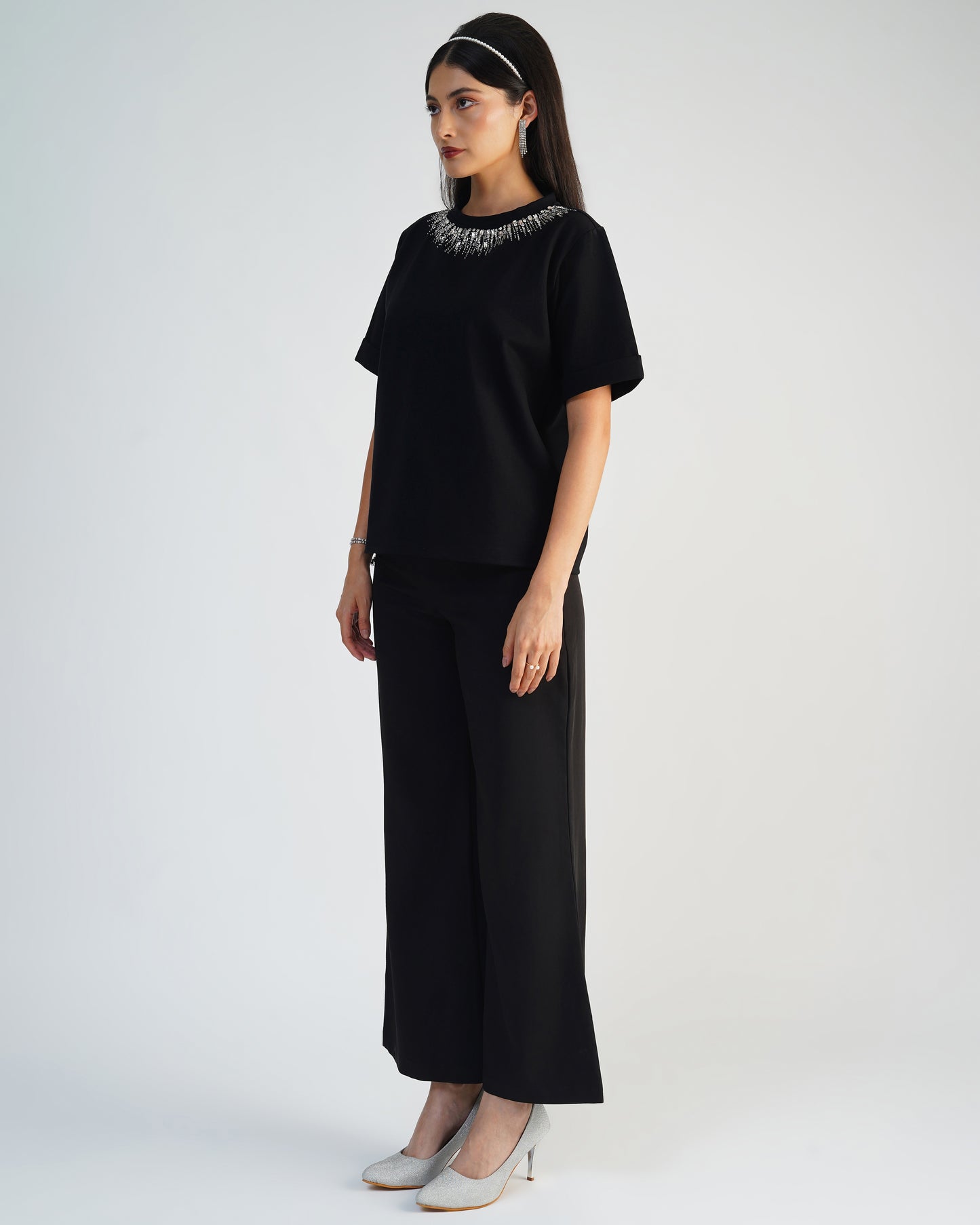 Monile Embroidered T-shirt