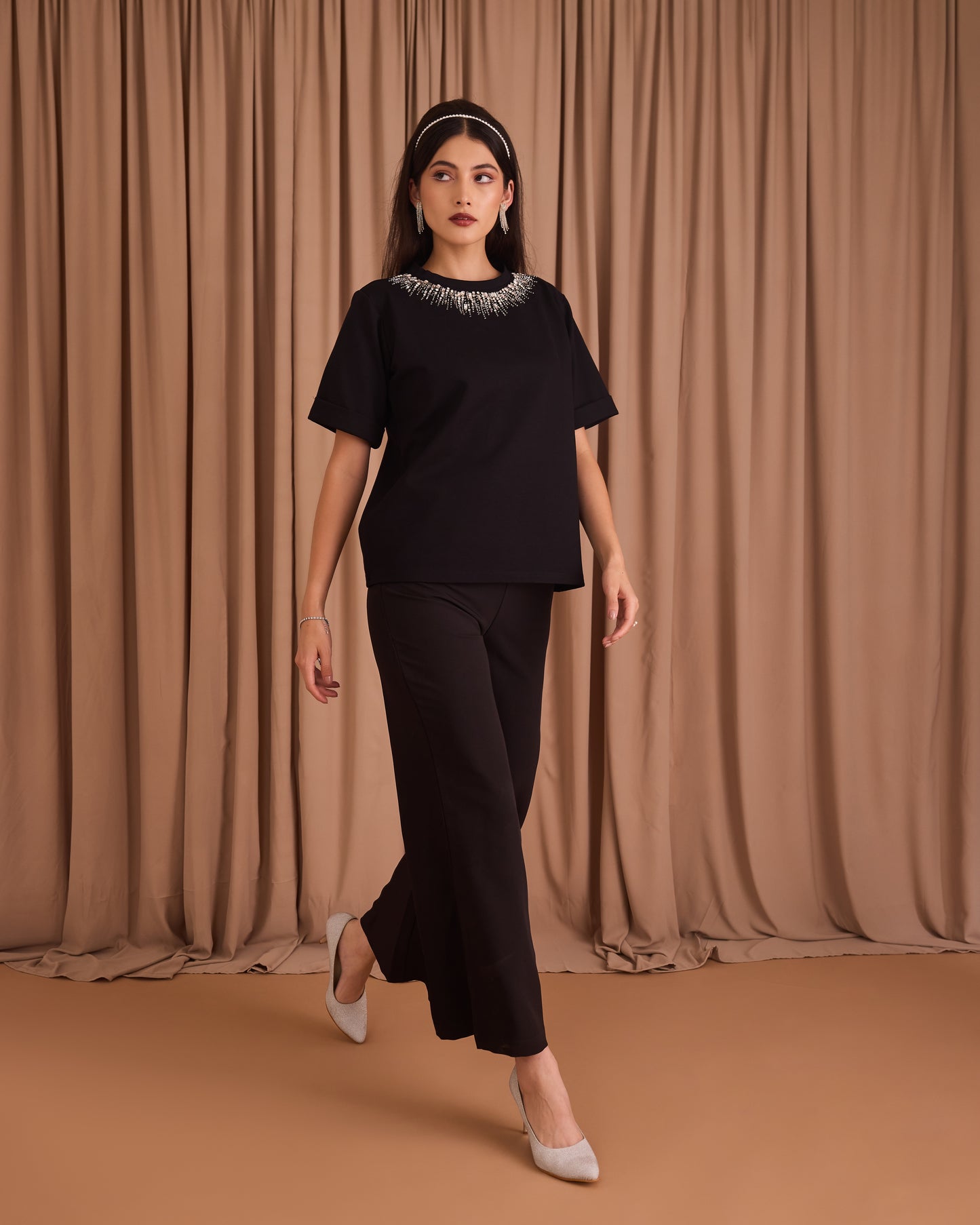 Monile Embroidered T-shirt