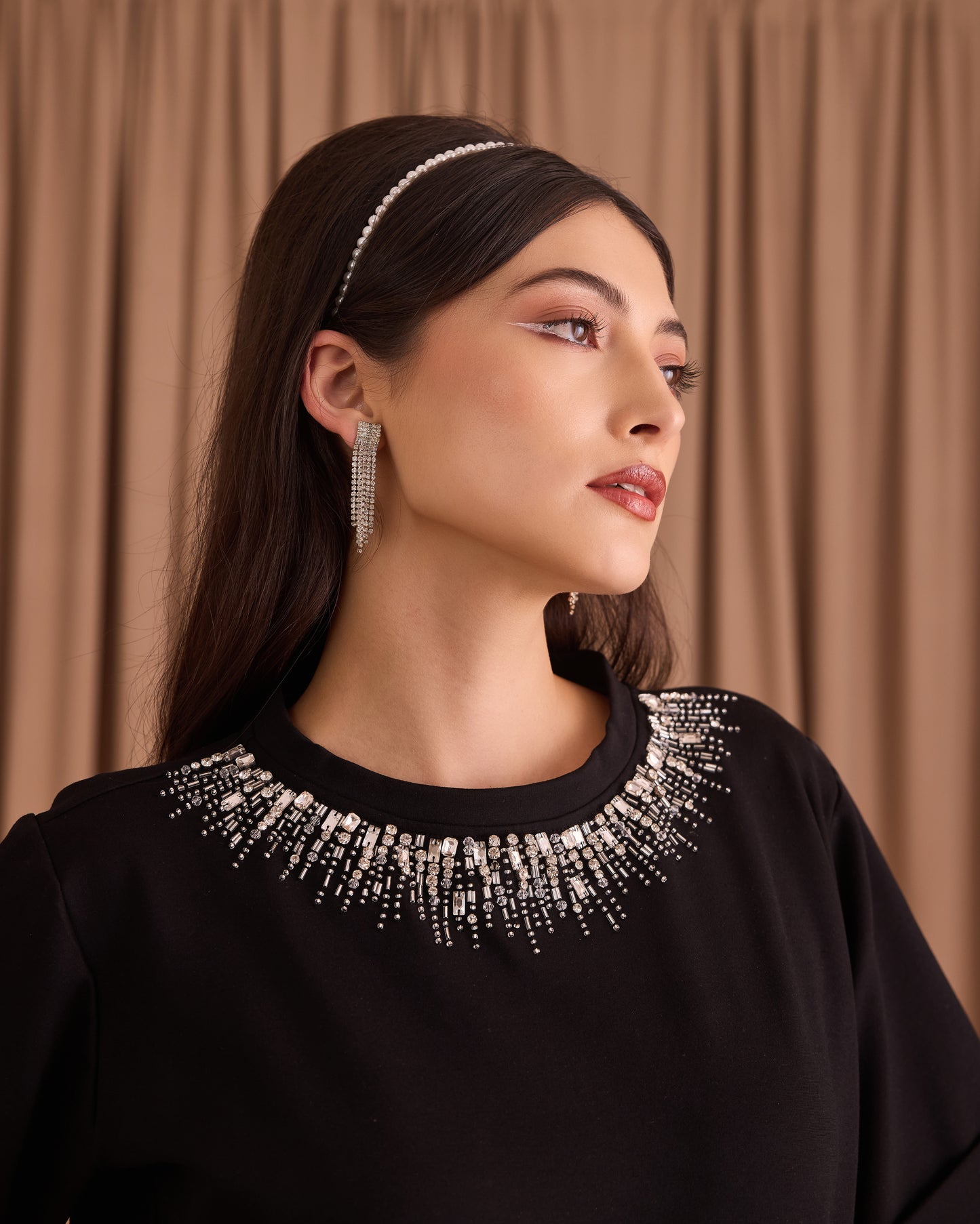 Monile Embroidered T-shirt